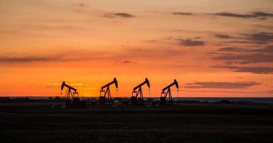 Climate Watchdog Warns US Fracking Boom Leading to 30% Rise in Greenhouse Gas Emissions by 2025 Climate Watchdog Warns US Fracking Boom Leading to 30% Rise in Greenhouse Gas Emissions by 2025